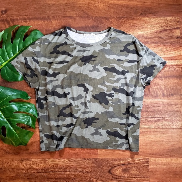 Zara Tops - ☀️3/$10☀️ Zara Trafaluc Camouflage Tee